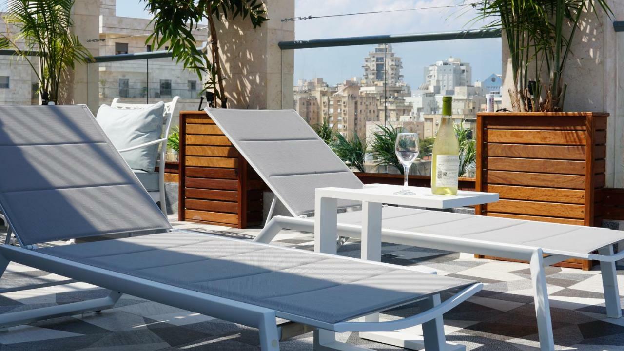 Luxury Rooftop Apartment In 内坦亚 外观 照片