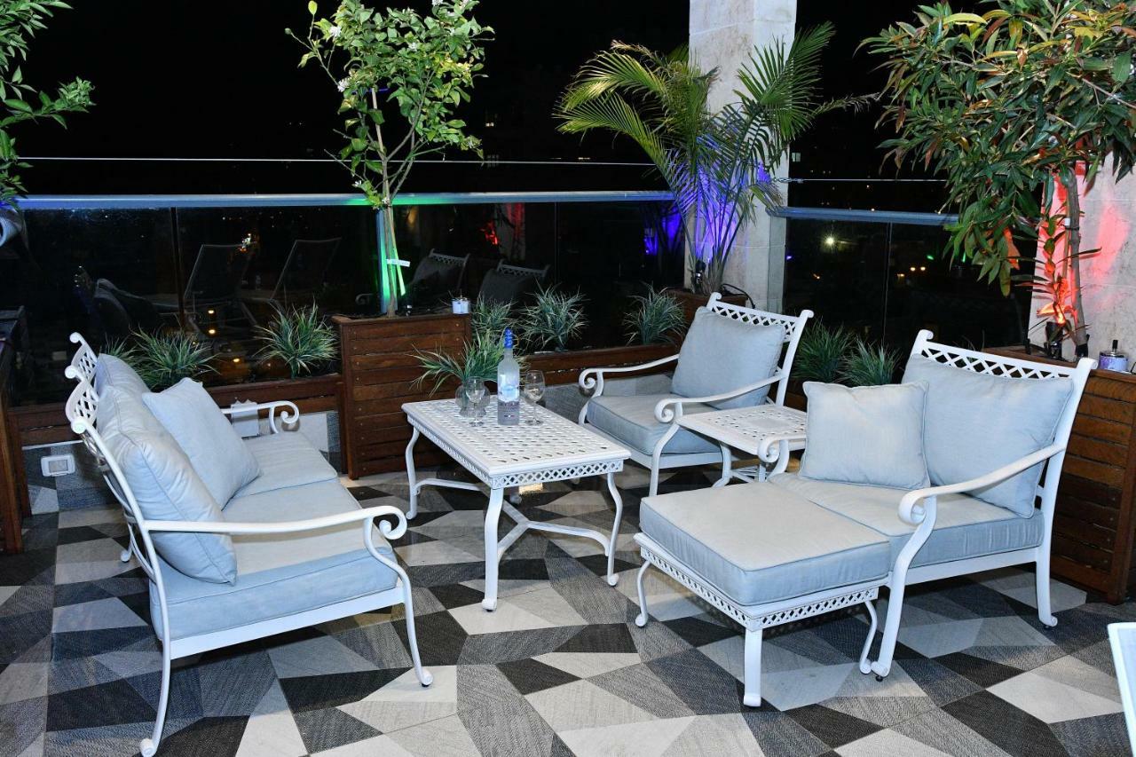 Luxury Rooftop Apartment In 内坦亚 外观 照片